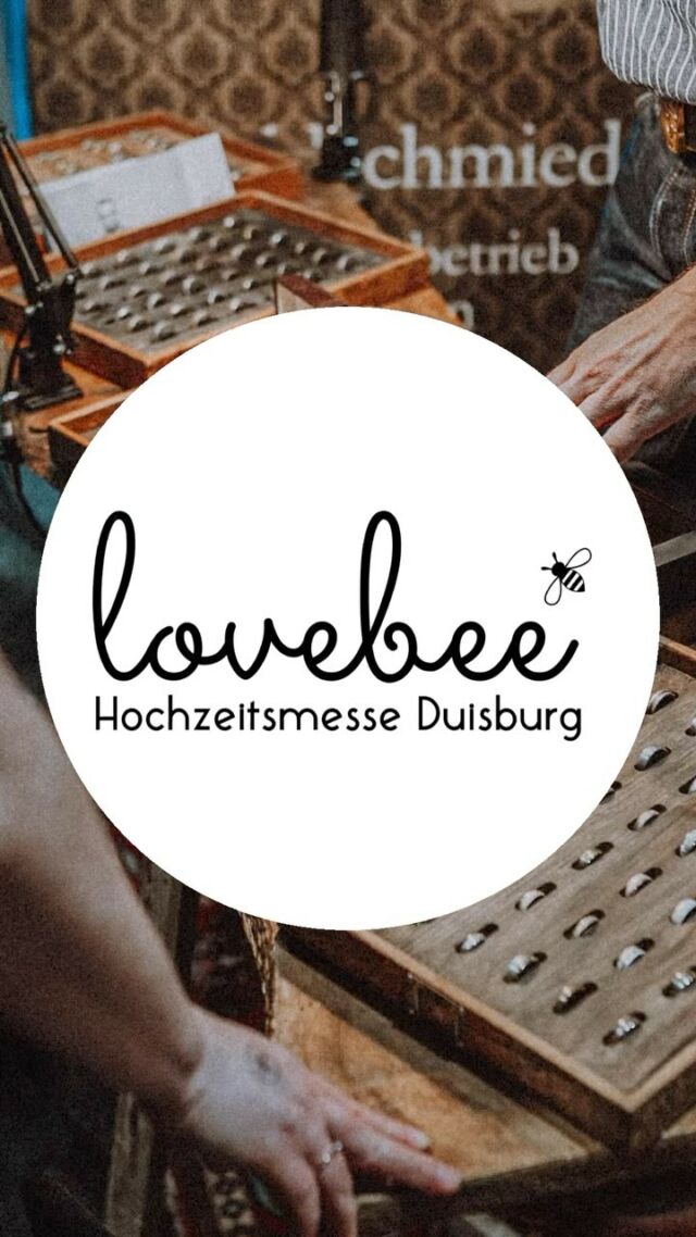 DANKE Duisburg 🤍 für dieses wundervolle Wochenende! 
Wir kommen wieder -> SAVE THE DATE: 12. & 13. Oktober 2024
. 
📹 @hugoundnanny 
. 
. 
. 
|Anzeige| #lovebee #lovebeehochzeitsmesse #lovebeehochzeitsmessen #hochzeitsmesse #hochzeitsmesseduisburg #hochzeitsmessenrw #hochzeit #hochzeitnrw #hochzeitsplanung #verlobt #bridetobe #brauttobe