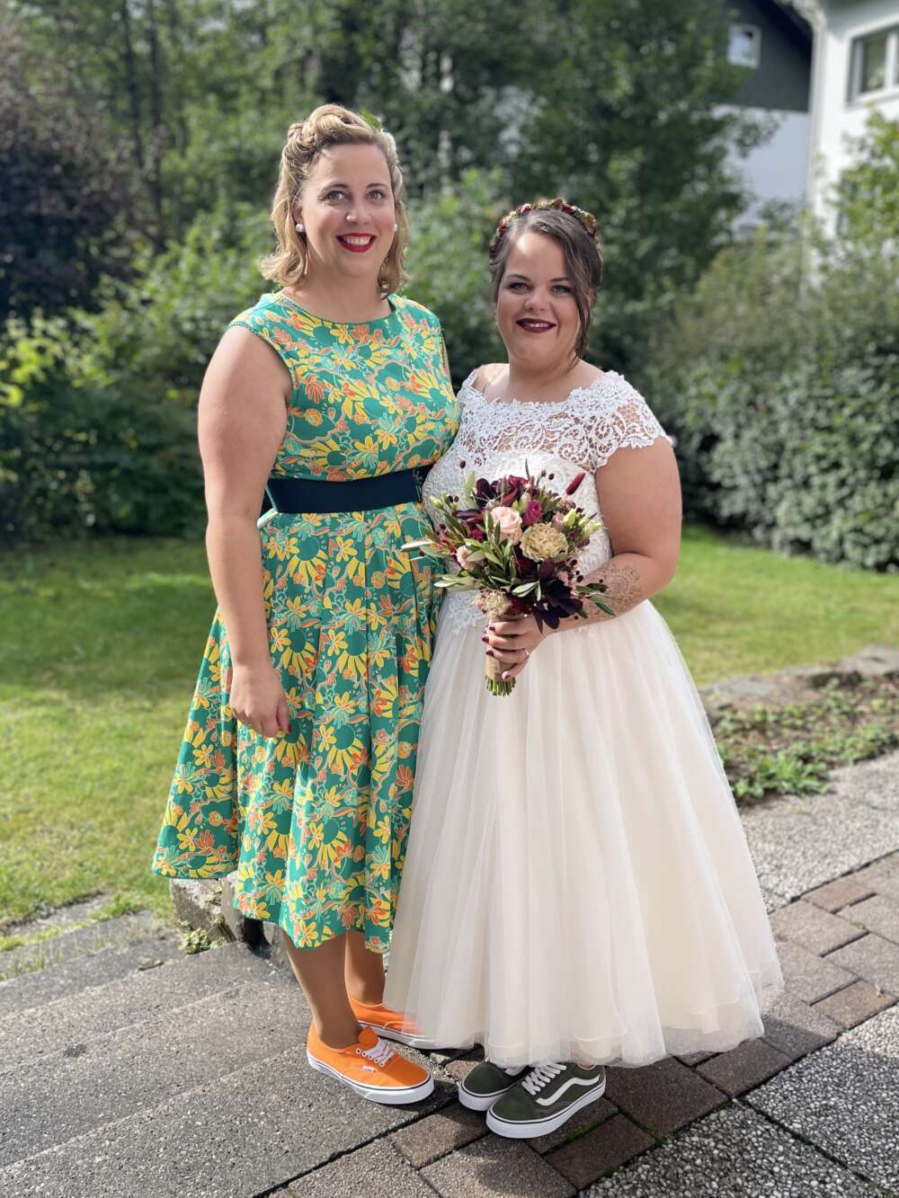 stream photo ee339cf3 3f67b7dd51a71e621ae8686c23b84dbcc6c12021 - lovebee - die fetzigen hochzeitsmessen