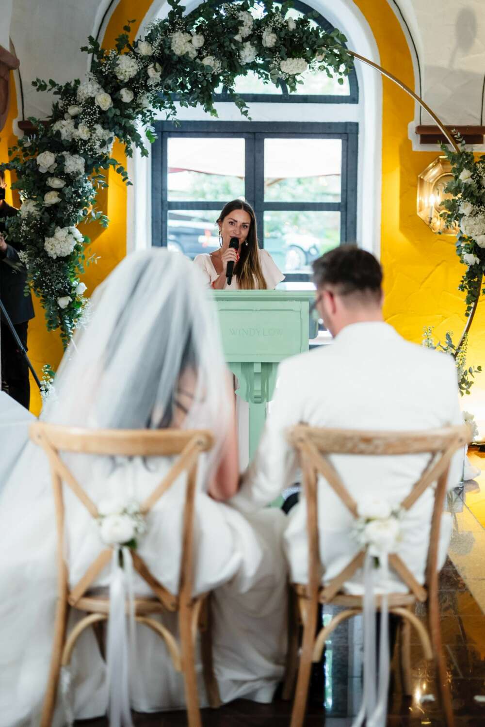 stream photo 5b428a80 a83a169f86819a1bd85db878903c580c953b96d2 - lovebee - die fetzigen hochzeitsmessen