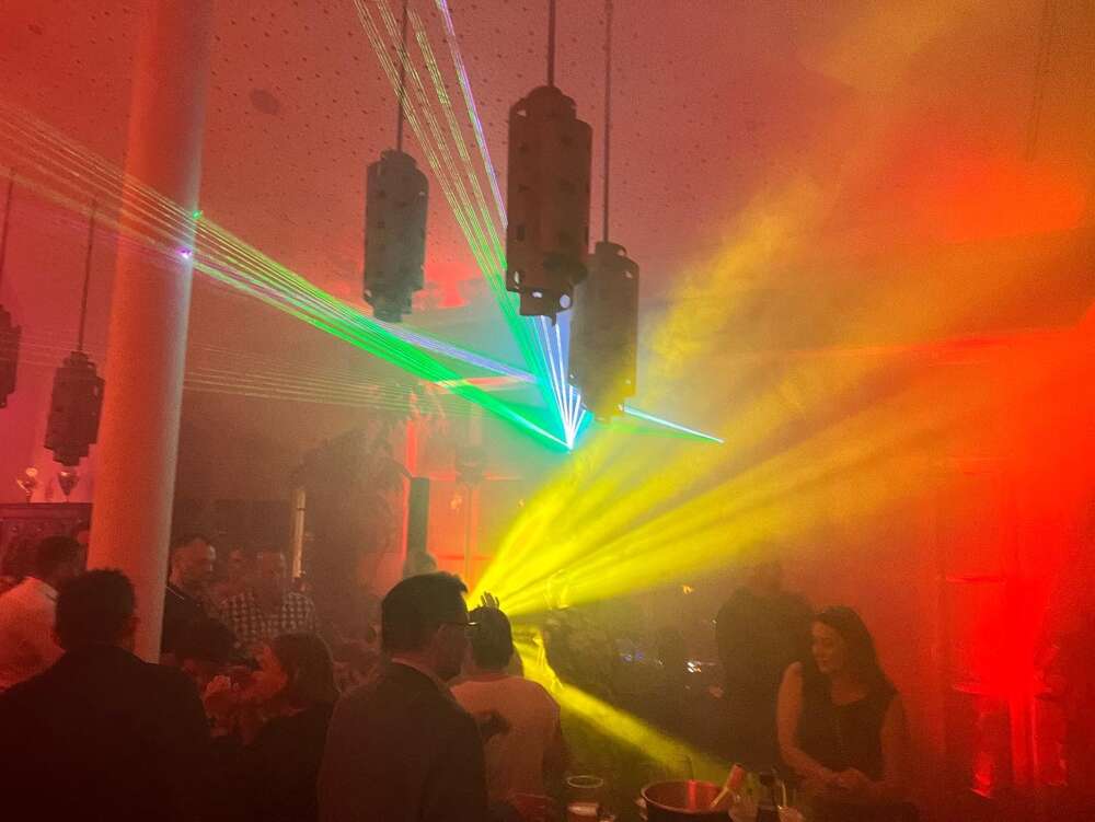 stream photo e1d48171 7b23717154f9eb7cc62ed0751b78705e495fe047 - lovebee - die fetzigen hochzeitsmessen