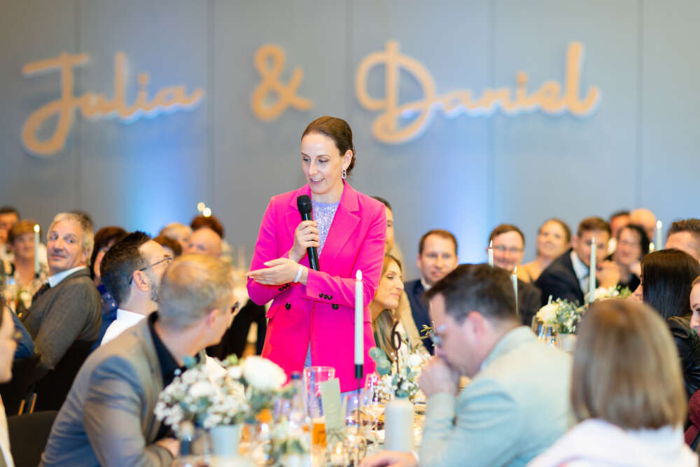 stream photo 588c7c34 1b61c1b68cfb9feb3fe57166dd408c26c83f8740 - lovebee - die fetzigen hochzeitsmessen