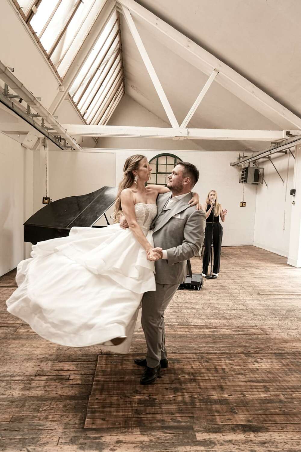 stream photo 6bf907ea 3e481beb3a6bc8ac382be59705ecb849f2d47f68 - lovebee - die fetzigen hochzeitsmessen